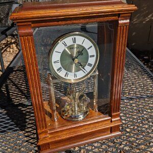 Seiko QXN219BLH Swarovski Crystal “silent” Pendulum Wooden Clock RARE!